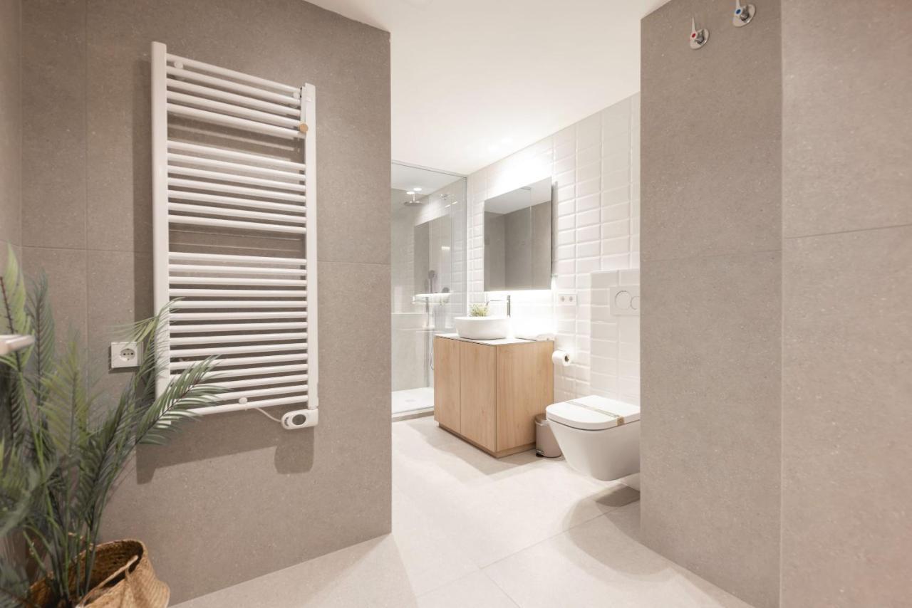 Bravissimo Falco, 3 Bedrooms And Balcony Жерона Екстер'єр фото